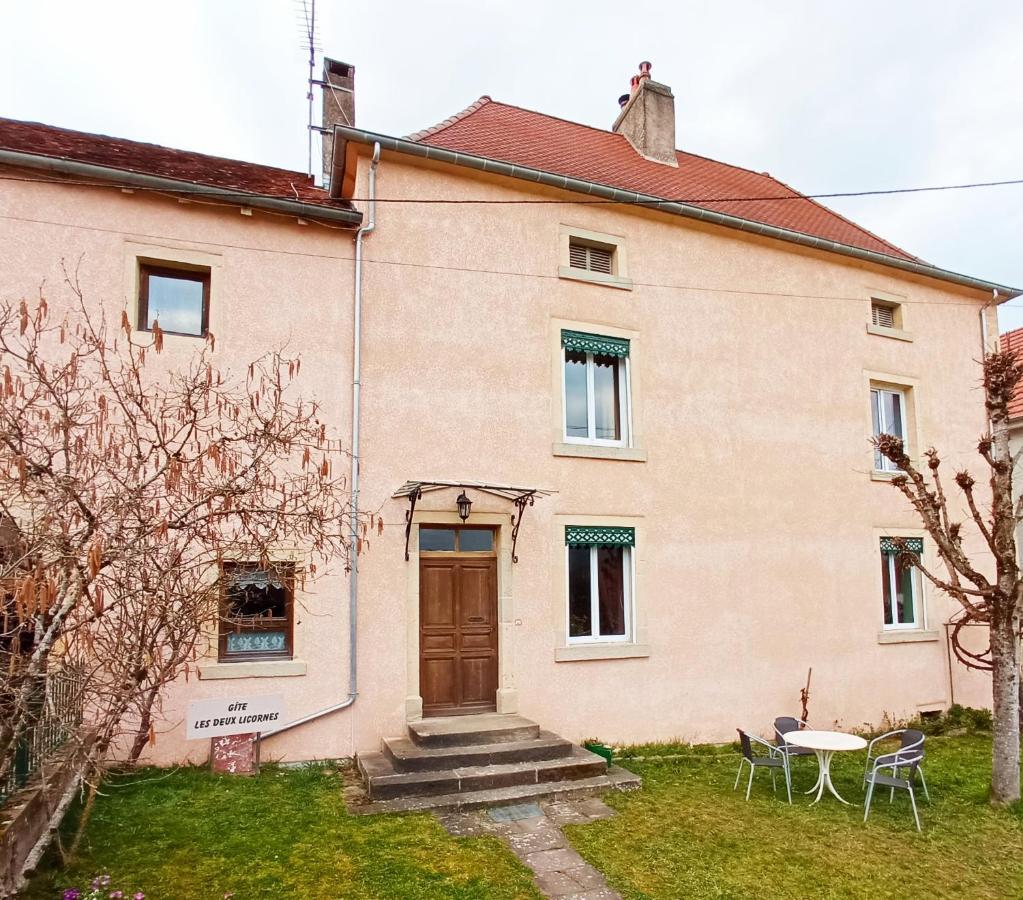 Les Deux Licornes Villa Anchenoncourt-et-Chazel Exterior photo